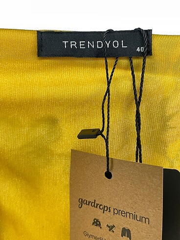40 Beden çeşitli Renk Trendyol & Milla Uzun Elbise %70 İndirimli.