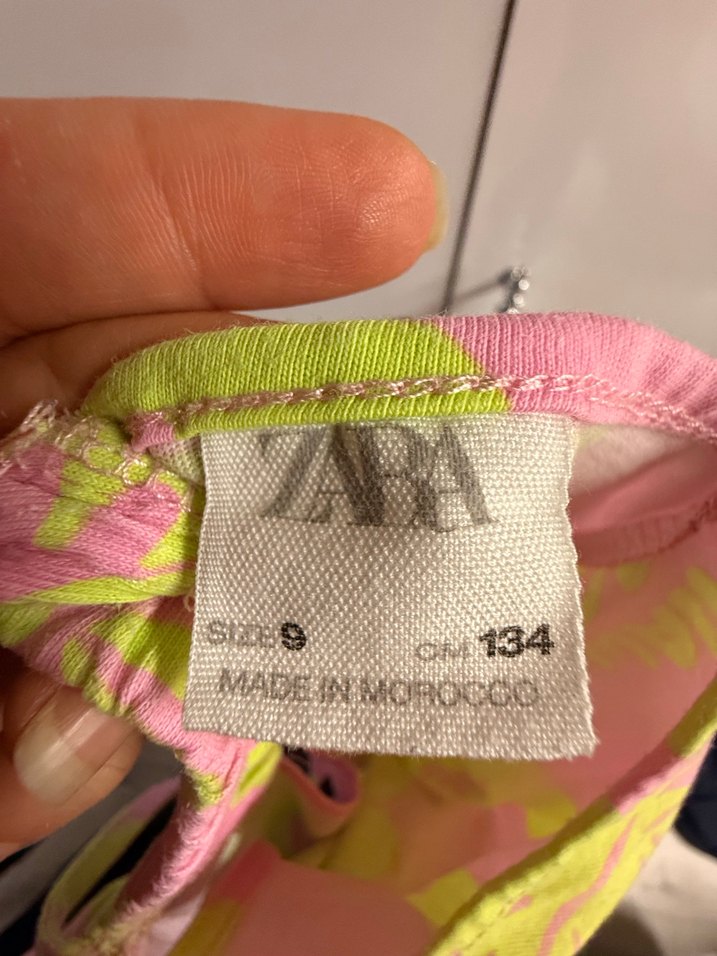 Kız Çocuk Pembe Çiçekli Askılı Elbise - Görsel 3