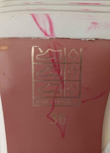 Beyaz deri topuklu ayakkabı  - Görsel 6