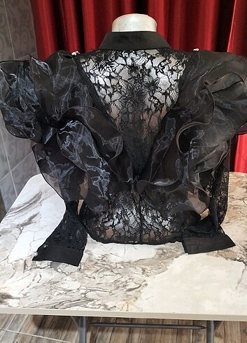 Farklı renk ve modellerde bluz - Görsel 6