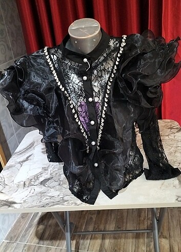 Farklı renk ve modellerde bluz - Görsel 7