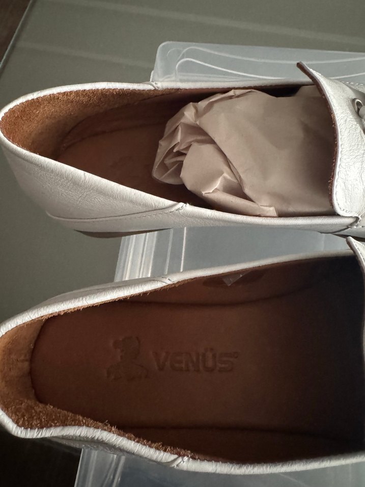 Beyaz Püsküllü Deri Kadın Loafer - Görsel 3