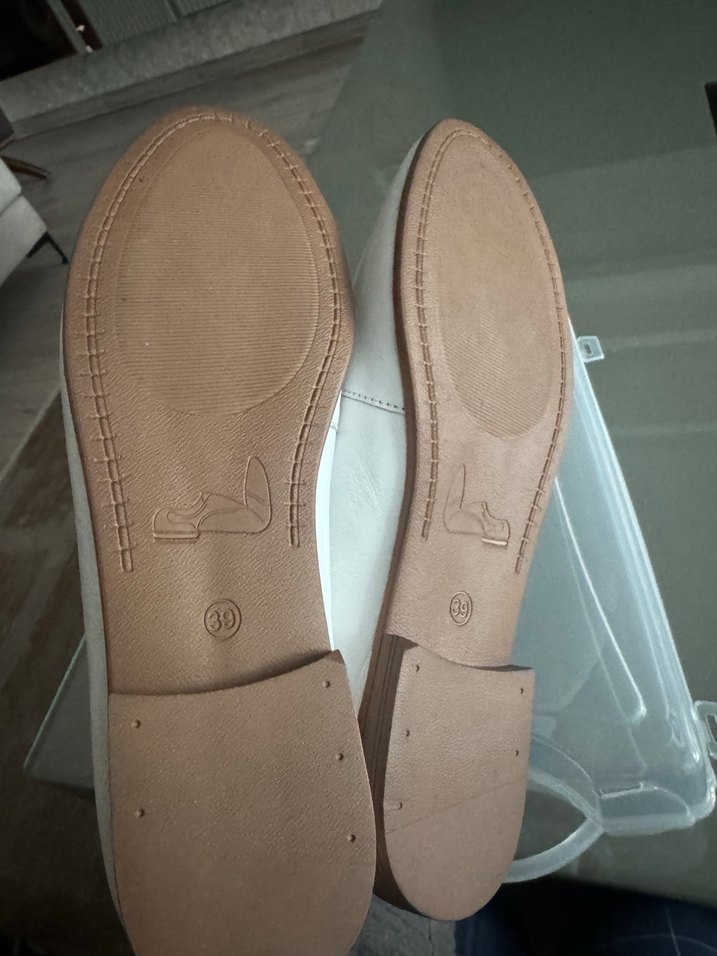 Beyaz Püsküllü Deri Kadın Loafer - Görsel 2