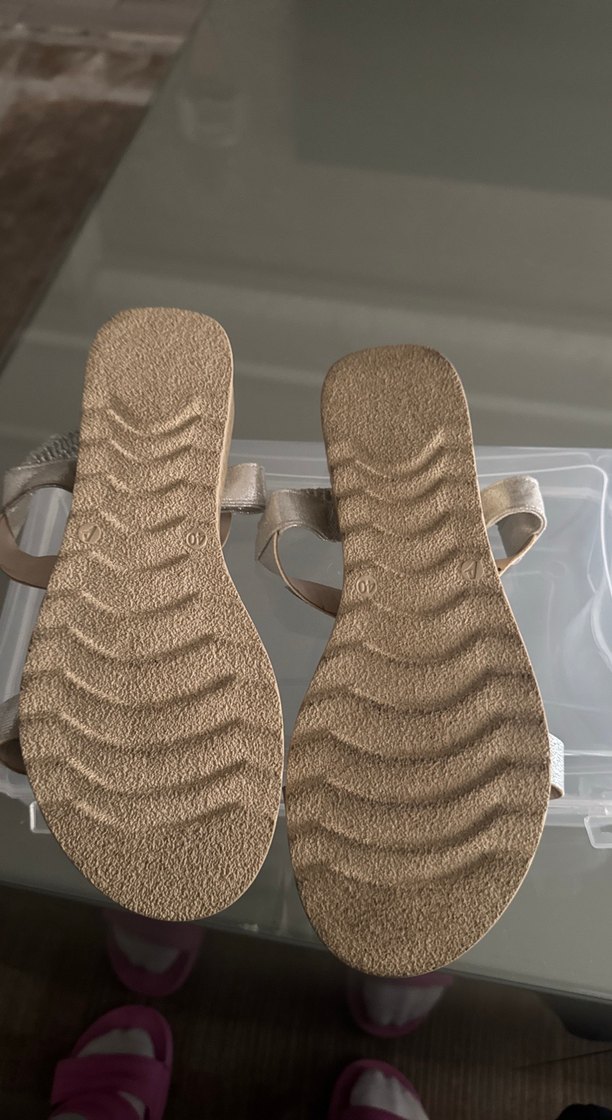 Boncuk İşlemeli Beyaz Dolgu Topuklu Kadın Sandalet - Görsel 2