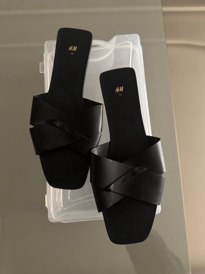 Siyah Kadın Topuklu Terlik - Görsel 2