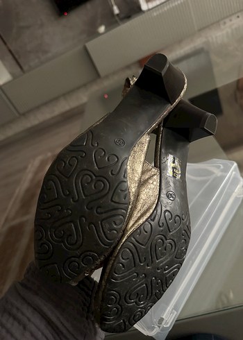 Vintage Yılan Derisi Desenli Dolgu Topuklu Kadın Ayakkabı - Görsel 2