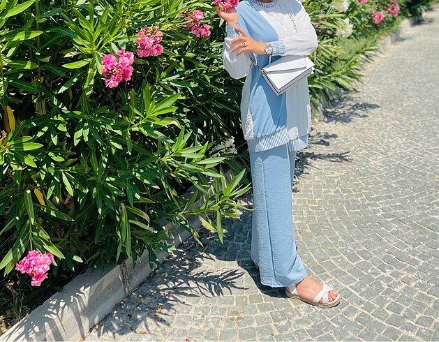 Tesettür takım