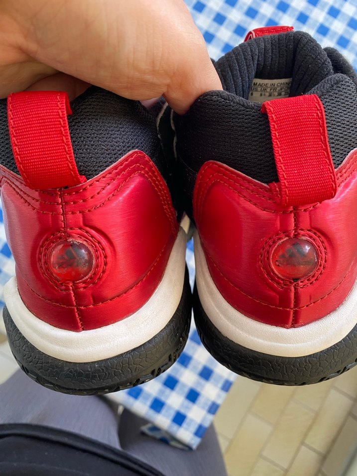 Kırmızı Bağcıklı Basketbol Ayakkabısı orjinal - Görsel 5