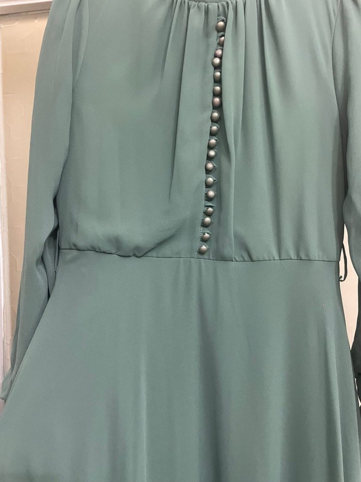 Düğmeli Uzun Mint Yeşili Şifon Elbise - Görsel 2