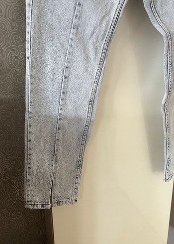 36 Beden gri Renk Gri Bağlama Desenli Yırtmaçlı Kadın Jean