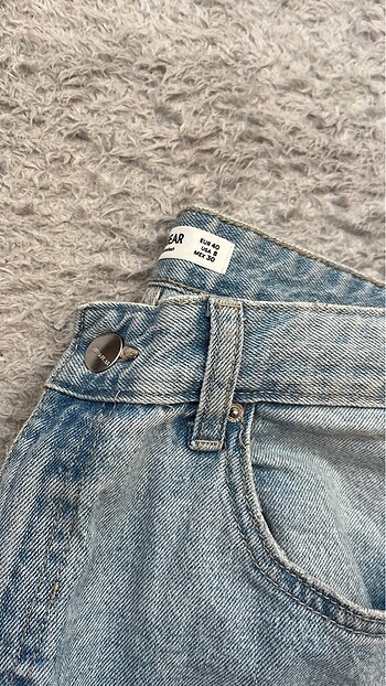 l Beden Pull& bear jean
