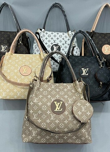 Beden Louis Vuitton Astarlı İçinde fermuarlı cep var Uzun ayarlana