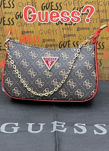 Guess Astarlı Uzun ayarlanabilir askılı Fermuar kaplamalı 