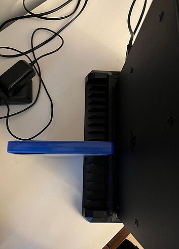 PS4 Slim 500GB+Soğutucu&Şarj İstasyonu+Oyunlar - Görsel 3