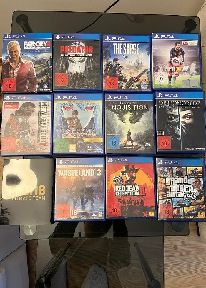 PS4 Slim 500GB+Soğutucu&Şarj İstasyonu+Oyunlar - Görsel 2
