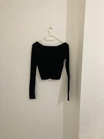 m Beden Pull&bear siyah v yaka crop