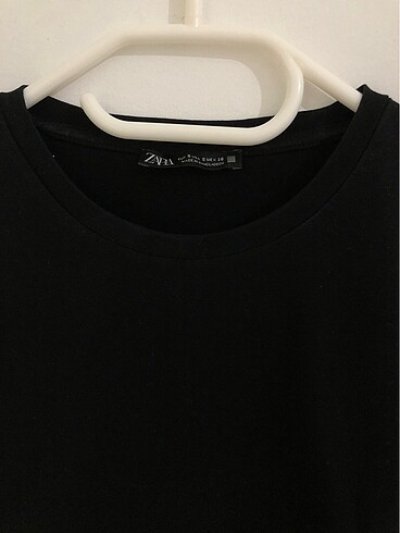 Zara Zara crop t-shirt