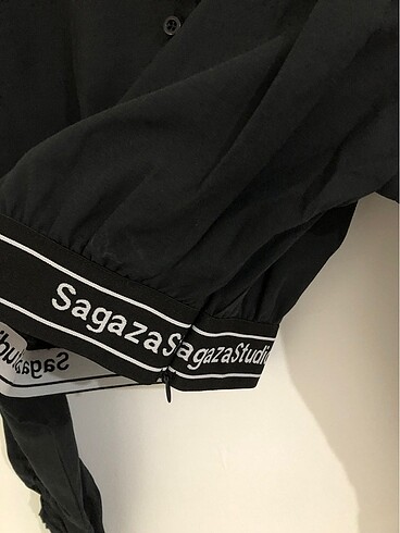 38 Beden siyah Renk Sagazaxtrendyol crop gömlek