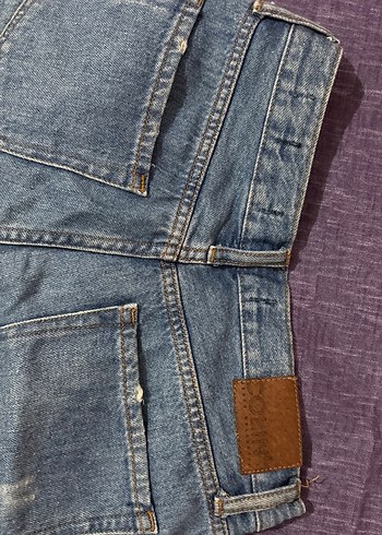 Kadın Mavi Yırtık Kot Şort - Görsel 5