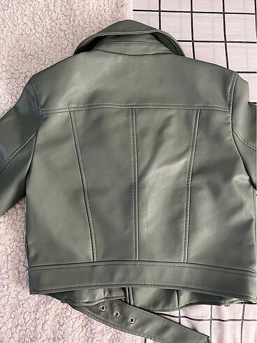 s Beden yeşil Renk Stradivarius suni deri biker ceket