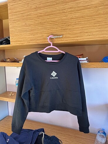 Columbia sweat