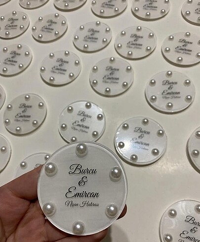 İncili Pleksi magnet
