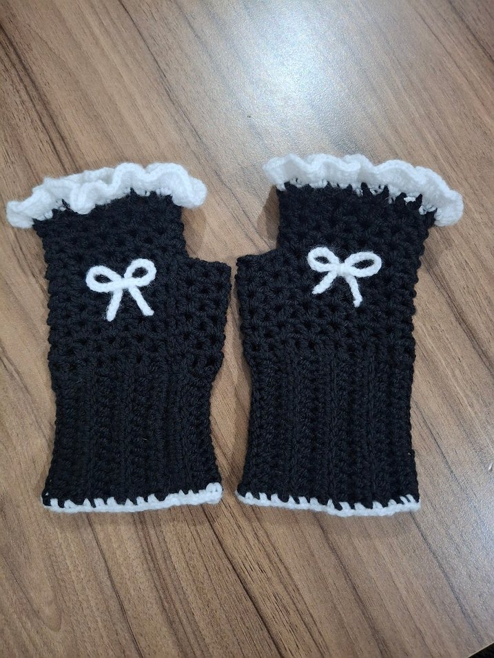 Dantel Detaylı Siyah Örgü Kadın Eldiven - Görsel 2