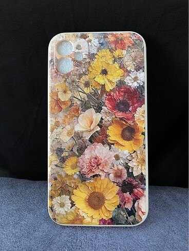 İPHONE 11 TELEFON KILIFI ÇİÇEKLİ