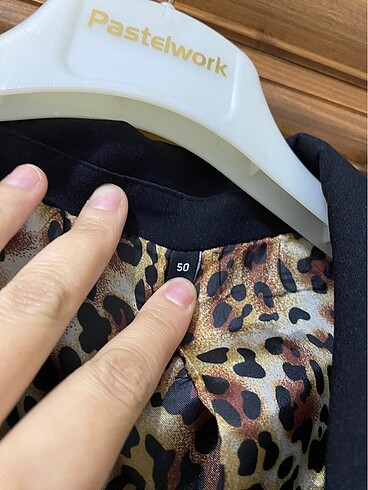 50 Beden siyah Renk Leopar astarlı blazer ceket