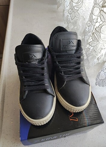 Spor ayakkabı sneaker