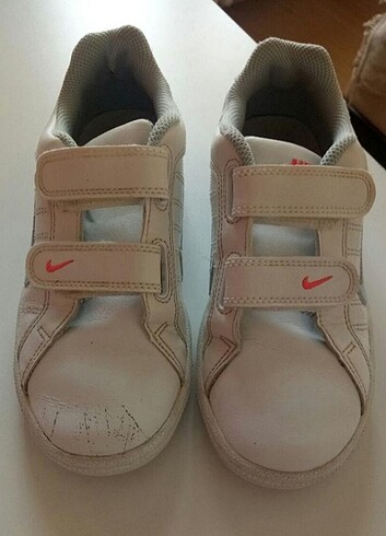 34 Beden beyaz Renk Nike spor ayakkabı orjinal ürün #çocuk 34