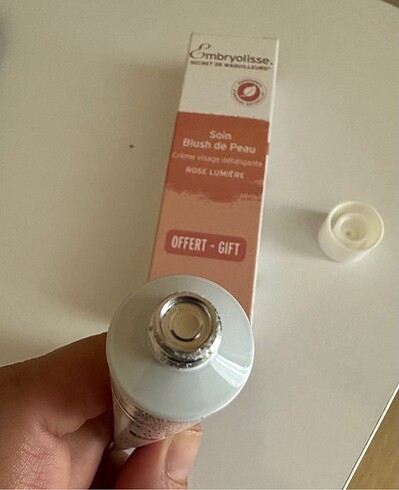 Beden Renk Embryolisse Pembe Işıltılı Allık Kremi