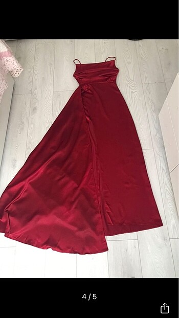 xs Beden bordo Renk Kırmızı saten Mezuniyet elbisesi