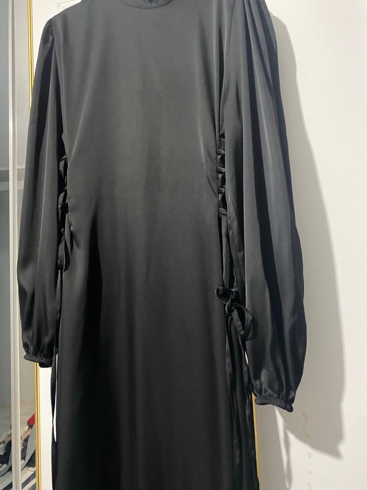 Uzun Siyah Drapeli Gotik Kadın Elbise - Görsel 2