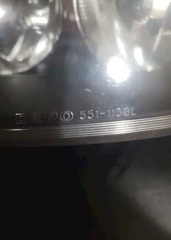 Siyah Araba Farı Lambası - Görsel 3