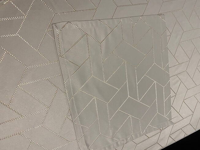 Lc Waikiki Home Masa örtüsü ve peçete