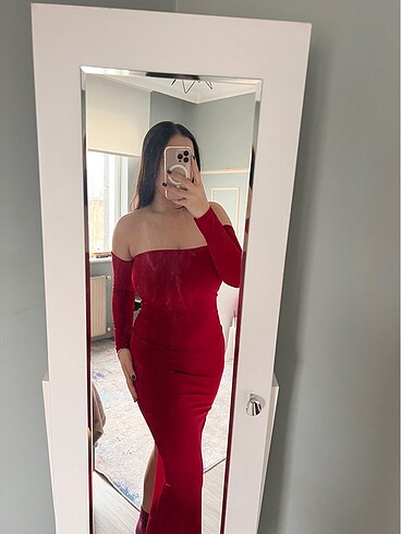 Zara Kırmızı Elbise