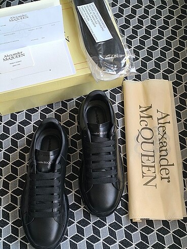 Alexander McQueen ALEXANDER MCQUEEN
