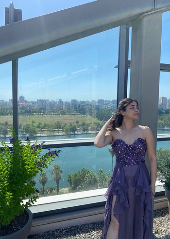 V Yaka İşlemeli Uzun Mor Abiye Elbise - Görsel 7