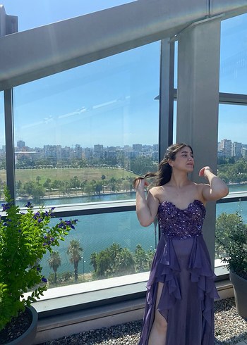 V Yaka İşlemeli Uzun Mor Abiye Elbise - Görsel 9