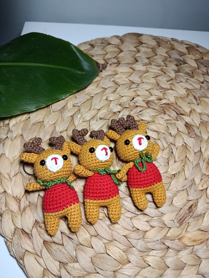 Renkli Örgü Geyik amigurumi anahtarlık - Görsel 2