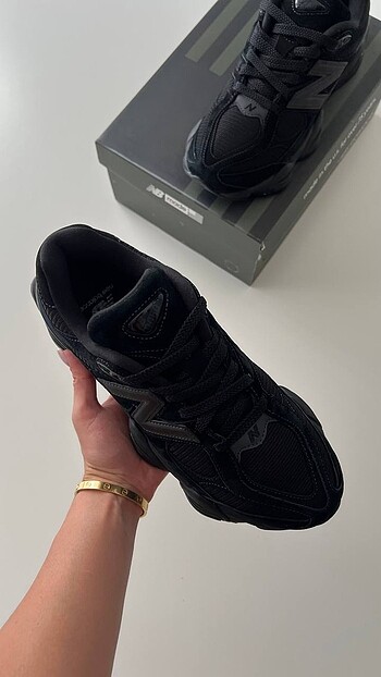 37 Beden siyah Renk New Balance 9060 ?Triple Black Suede?