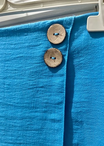 Düğmeli Mavi Keten Mini Şort - Görsel 2