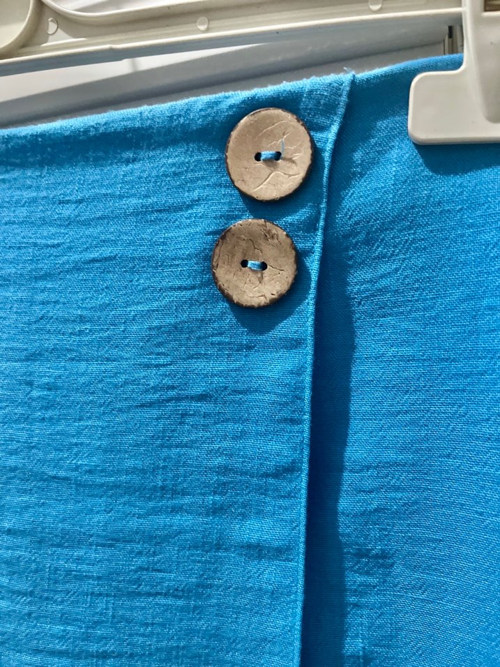 Düğmeli Mavi Keten Mini Şort - Görsel 2