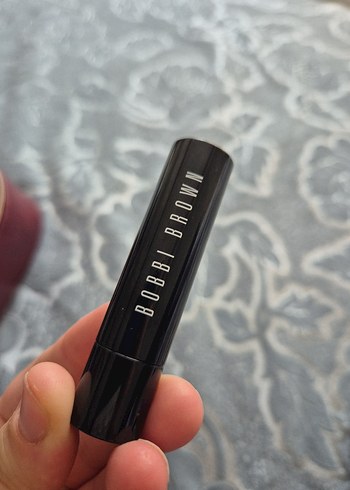 Bobbi Brown Koyu Bej Ruj
