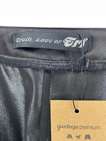 universal Beden siyah Renk Zara Bluz %70 İndirimli.