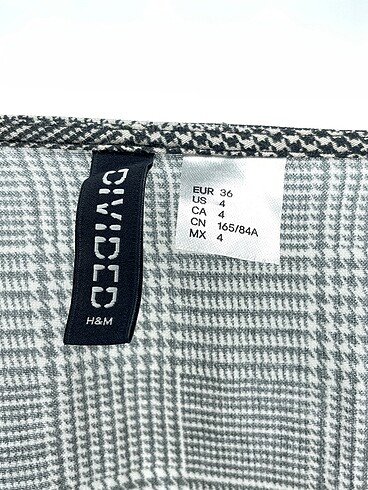 36 Beden çeşitli Renk H&M Kısa Elbise %70 İndirimli.