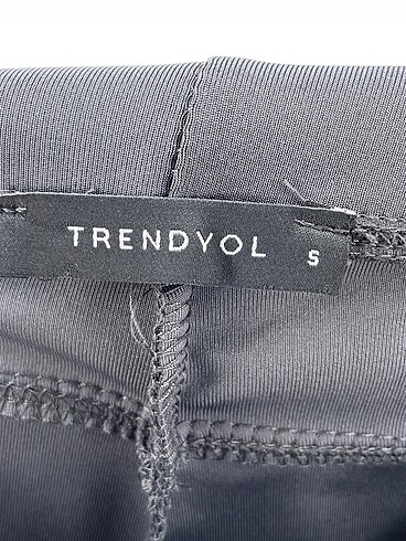 s Beden gri Renk Trendyol & Milla Tayt / Spor taytı %70 İndirimli.