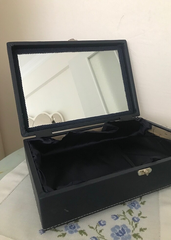 Makyaj sandığı - Görsel 2