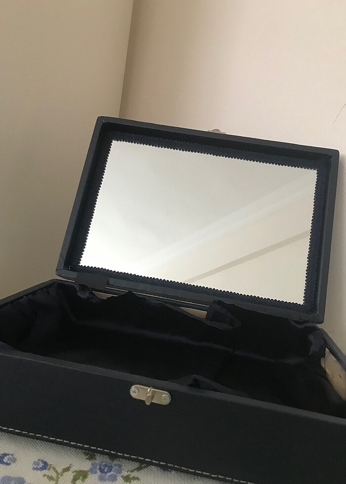 Makyaj sandığı - Görsel 3